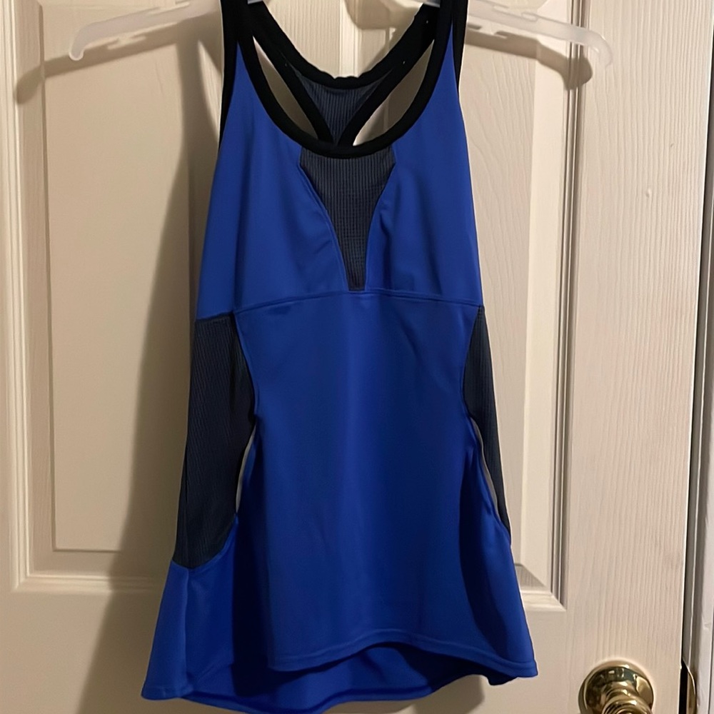 Underarmour Semi-Fitted Heatgear. Size M
